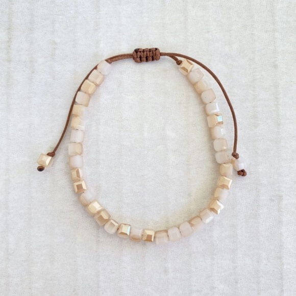 Adjustable Crystal Bracelet - Picture 2 of 5